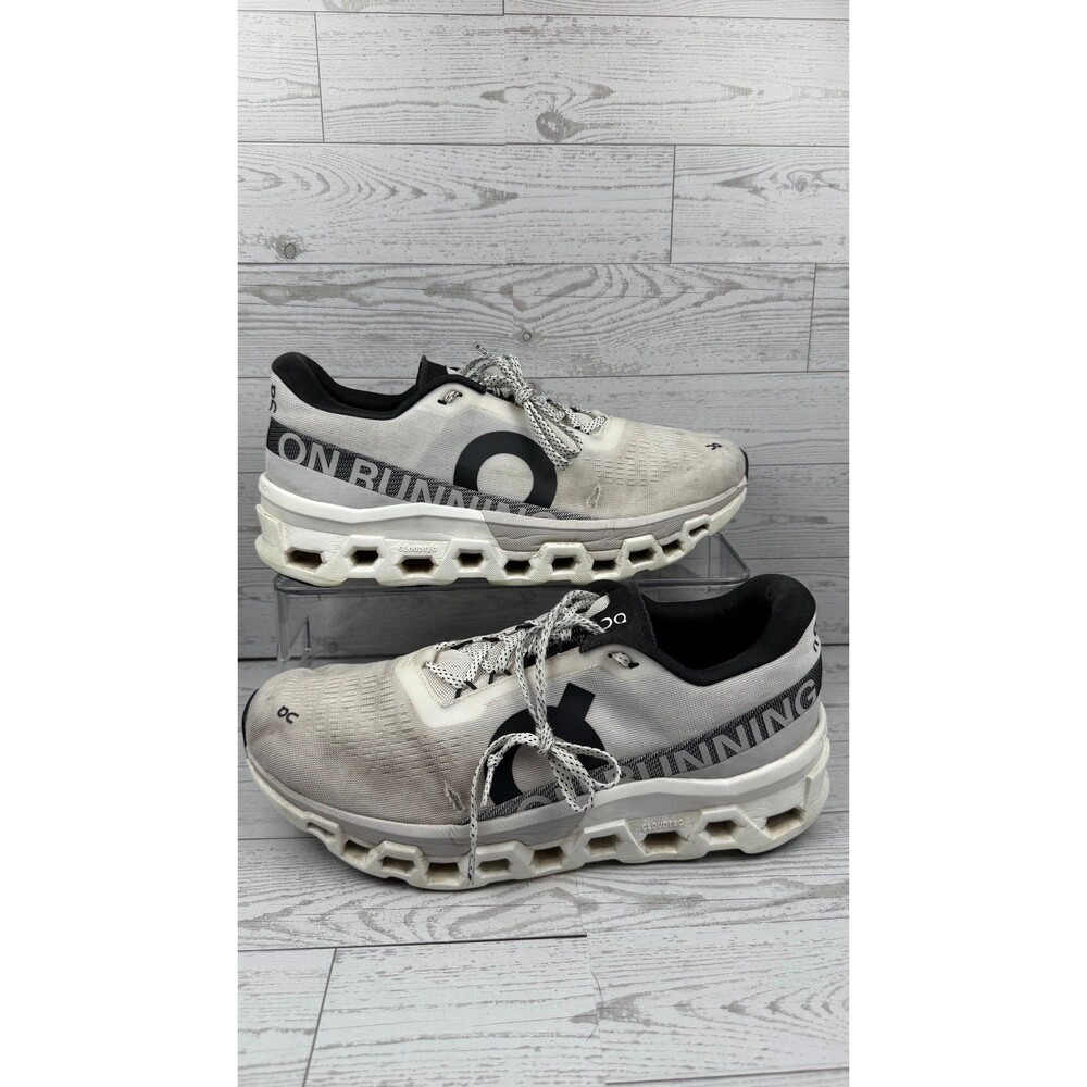 On Cloudmaster Shoes Mens 10.5 White Black Frost Cloud Running READ #392
